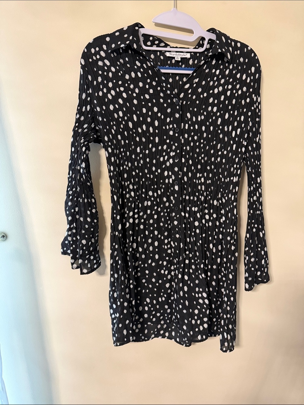 NorthStyle Black and White Polka Dot Blouse